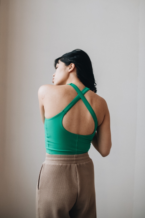 Crossback crop top - green